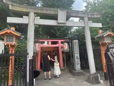 花園稲荷神社の鳥居