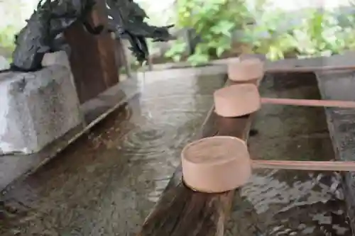 三吉神社の手水