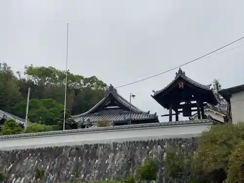 地蔵寺の{uncategorized: "未分類", other: "その他", undefined: "問題あり", building: "その他建物", grave: "お墓", sacred_gate: "鳥居", guardian: "狛犬", statue: "像", buddha: "仏像", history: "歴史", nature: "自然", garden: "庭園", animal: "動物", pagoda: "塔", temizu: "手水舎", mountain_gate: "山門・神門", sanctuary: "本殿・本堂", subordinate: "末社・摂社", art: "芸術", scenery: "景色", jizo: "地蔵", ema: "絵馬", goshuin: "御朱印", omikuji: "おみくじ", items: "授与品その他", amulet: "お守り", goshuincho: "御朱印帳", eats: "食事", festival: "お祭り", votive_dance: "神楽", shichigosan: "七五三参", wedding: "結婚式", experience: "体験その他", initially: "初詣", around: "周辺", anti_infection: "感染症対策"}