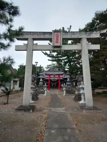 須影八幡神社の鳥居