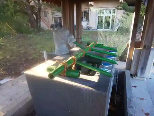 藤島神社（贈正一位新田義貞公之大宮）の手水舎