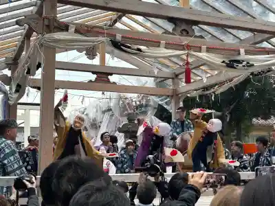 三熊野神社の{uncategorized: "未分類", other: "その他", undefined: "問題あり", building: "その他建物", grave: "お墓", sacred_gate: "鳥居", guardian: "狛犬", statue: "像", buddha: "仏像", history: "歴史", nature: "自然", garden: "庭園", animal: "動物", pagoda: "塔", temizu: "手水舎", mountain_gate: "山門・神門", sanctuary: "本殿・本堂", subordinate: "末社・摂社", art: "芸術", scenery: "景色", jizo: "地蔵", ema: "絵馬", goshuin: "御朱印", omikuji: "おみくじ", items: "授与品その他", amulet: "お守り", goshuincho: "御朱印帳", eats: "食事", festival: "お祭り", votive_dance: "神楽", shichigosan: "七五三参", wedding: "結婚式", experience: "体験その他", initially: "初詣", around: "周辺", anti_infection: "感染症対策"}