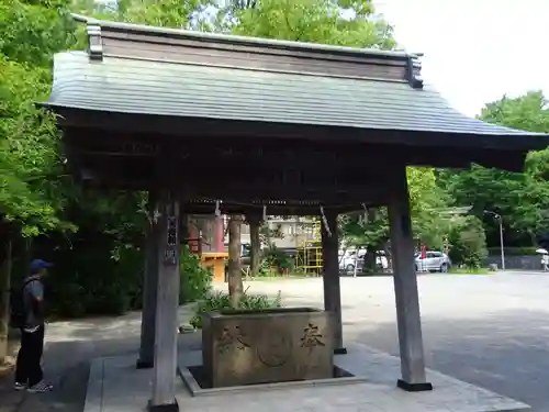 稲毛神社の手水舎