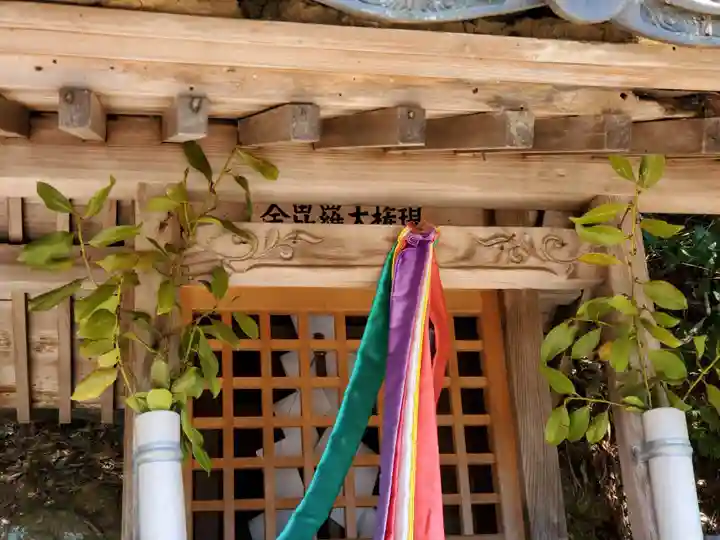 大崎神社の末社・摂社