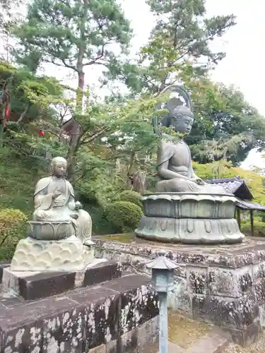 岩殿山安楽寺（吉見観音）の仏像