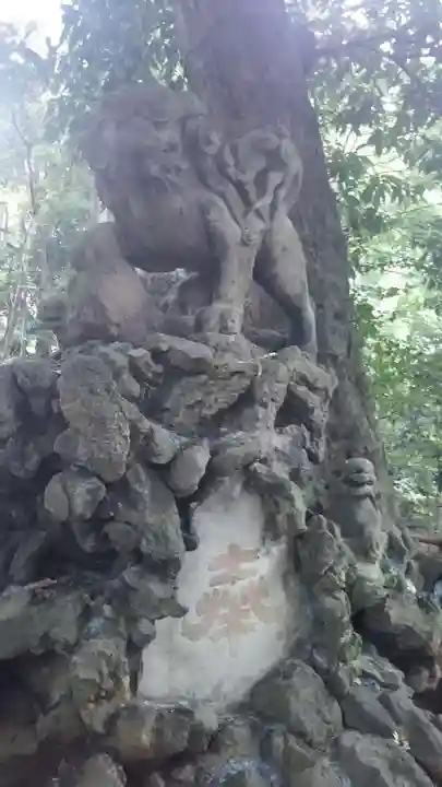 赤坂氷川神社の狛犬