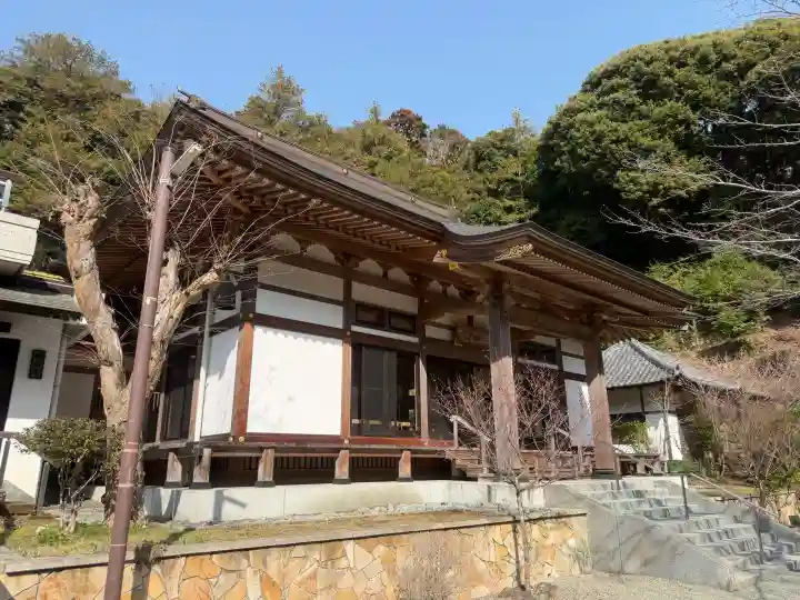 稱名寺(称名寺)の{uncategorized: "未分類", other: "その他", undefined: "問題あり", building: "その他建物", grave: "お墓", sacred_gate: "鳥居", guardian: "狛犬", statue: "像", buddha: "仏像", history: "歴史", nature: "自然", garden: "庭園", animal: "動物", pagoda: "塔", temizu: "手水舎", mountain_gate: "山門・神門", sanctuary: "本殿・本堂", subordinate: "末社・摂社", art: "芸術", scenery: "景色", jizo: "地蔵", ema: "絵馬", goshuin: "御朱印", omikuji: "おみくじ", items: "授与品その他", amulet: "お守り", goshuincho: "御朱印帳", eats: "食事", festival: "お祭り", votive_dance: "神楽", shichigosan: "七五三参", wedding: "結婚式", experience: "体験その他", initially: "初詣", around: "周辺", anti_infection: "感染症対策"}