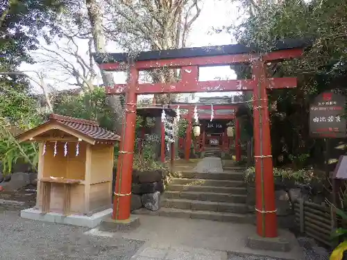 由比若宮（元鶴岡八幡宮）の鳥居