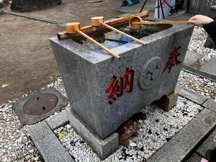 糸縄神社の手水舎