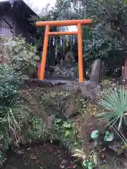 横浜御嶽神社の鳥居