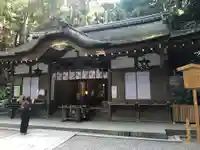 狭井坐大神荒魂神社(狭井神社)の本殿・本堂