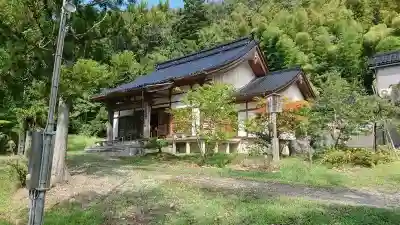 慈尊院の本殿・本堂