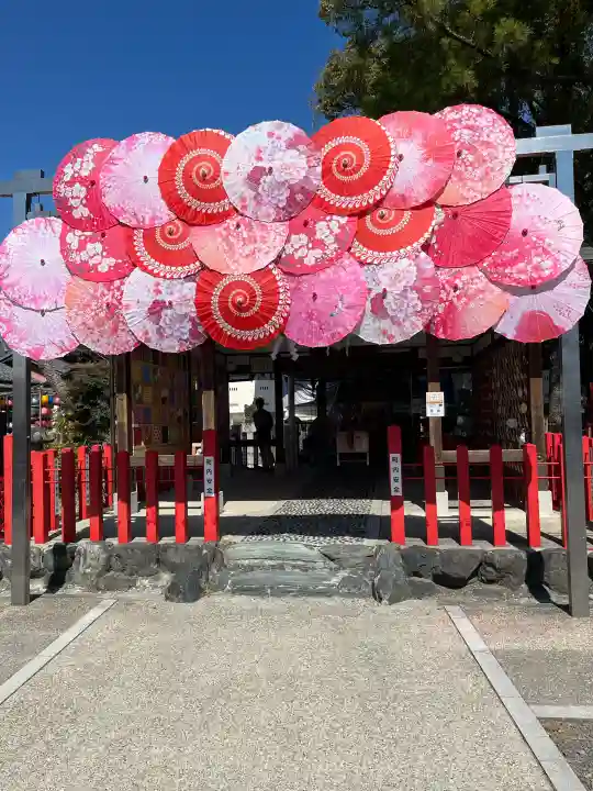 別小江神社の{uncategorized: "未分類", other: "その他", undefined: "問題あり", building: "その他建物", grave: "お墓", sacred_gate: "鳥居", guardian: "狛犬", statue: "像", buddha: "仏像", history: "歴史", nature: "自然", garden: "庭園", animal: "動物", pagoda: "塔", temizu: "手水舎", mountain_gate: "山門・神門", sanctuary: "本殿・本堂", subordinate: "末社・摂社", art: "芸術", scenery: "景色", jizo: "地蔵", ema: "絵馬", goshuin: "御朱印", omikuji: "おみくじ", items: "授与品その他", amulet: "お守り", goshuincho: "御朱印帳", eats: "食事", festival: "お祭り", votive_dance: "神楽", shichigosan: "七五三参", wedding: "結婚式", experience: "体験その他", initially: "初詣", around: "周辺", anti_infection: "感染症対策"}