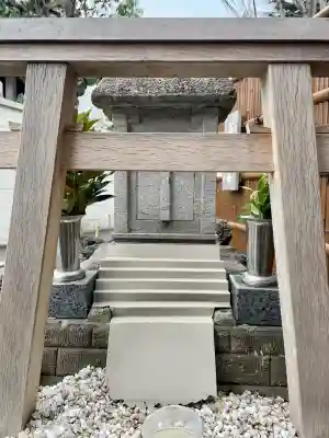 谷中冨士の{uncategorized: "未分類", other: "その他", undefined: "問題あり", building: "その他建物", grave: "お墓", sacred_gate: "鳥居", guardian: "狛犬", statue: "像", buddha: "仏像", history: "歴史", nature: "自然", garden: "庭園", animal: "動物", pagoda: "塔", temizu: "手水舎", mountain_gate: "山門・神門", sanctuary: "本殿・本堂", subordinate: "末社・摂社", art: "芸術", scenery: "景色", jizo: "地蔵", ema: "絵馬", goshuin: "御朱印", omikuji: "おみくじ", items: "授与品その他", amulet: "お守り", goshuincho: "御朱印帳", eats: "食事", festival: "お祭り", votive_dance: "神楽", shichigosan: "七五三参", wedding: "結婚式", experience: "体験その他", initially: "初詣", around: "周辺", anti_infection: "感染症対策"}