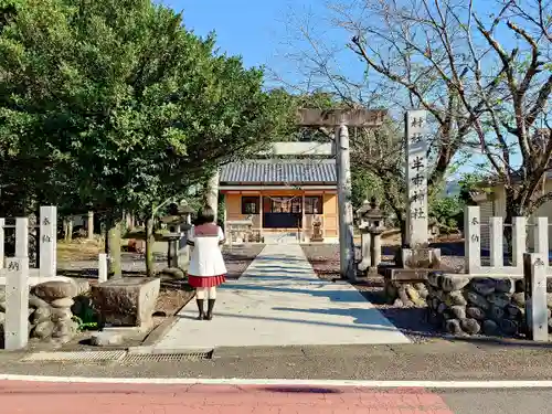 半布神社の鳥居