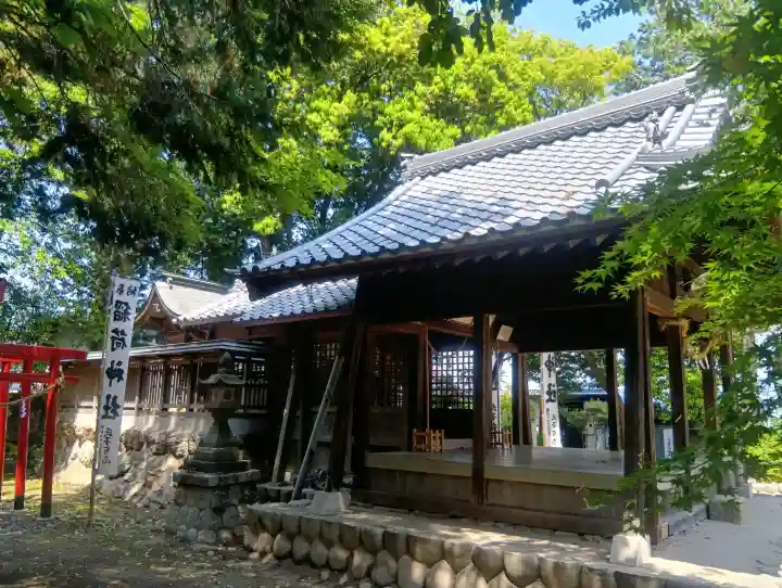 八剱神社の{uncategorized: "未分類", other: "その他", undefined: "問題あり", building: "その他建物", grave: "お墓", sacred_gate: "鳥居", guardian: "狛犬", statue: "像", buddha: "仏像", history: "歴史", nature: "自然", garden: "庭園", animal: "動物", pagoda: "塔", temizu: "手水舎", mountain_gate: "山門・神門", sanctuary: "本殿・本堂", subordinate: "末社・摂社", art: "芸術", scenery: "景色", jizo: "地蔵", ema: "絵馬", goshuin: "御朱印", omikuji: "おみくじ", items: "授与品その他", amulet: "お守り", goshuincho: "御朱印帳", eats: "食事", festival: "お祭り", votive_dance: "神楽", shichigosan: "七五三参", wedding: "結婚式", experience: "体験その他", initially: "初詣", around: "周辺", anti_infection: "感染症対策"}