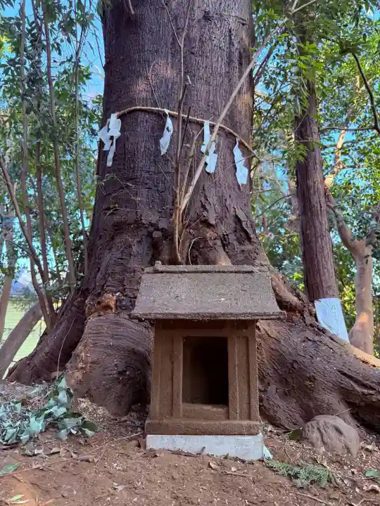 春日神社の{uncategorized: "未分類", other: "その他", undefined: "問題あり", building: "その他建物", grave: "お墓", sacred_gate: "鳥居", guardian: "狛犬", statue: "像", buddha: "仏像", history: "歴史", nature: "自然", garden: "庭園", animal: "動物", pagoda: "塔", temizu: "手水舎", mountain_gate: "山門・神門", sanctuary: "本殿・本堂", subordinate: "末社・摂社", art: "芸術", scenery: "景色", jizo: "地蔵", ema: "絵馬", goshuin: "御朱印", omikuji: "おみくじ", items: "授与品その他", amulet: "お守り", goshuincho: "御朱印帳", eats: "食事", festival: "お祭り", votive_dance: "神楽", shichigosan: "七五三参", wedding: "結婚式", experience: "体験その他", initially: "初詣", around: "周辺", anti_infection: "感染症対策"}