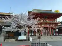 生田神社の{uncategorized: "未分類", other: "その他", undefined: "問題あり", building: "その他建物", grave: "お墓", sacred_gate: "鳥居", guardian: "狛犬", statue: "像", buddha: "仏像", history: "歴史", nature: "自然", garden: "庭園", animal: "動物", pagoda: "塔", temizu: "手水舎", mountain_gate: "山門・神門", sanctuary: "本殿・本堂", subordinate: "末社・摂社", art: "芸術", scenery: "景色", jizo: "地蔵", ema: "絵馬", goshuin: "御朱印", omikuji: "おみくじ", items: "授与品その他", amulet: "お守り", goshuincho: "御朱印帳", eats: "食事", festival: "お祭り", votive_dance: "神楽", shichigosan: "七五三参", wedding: "結婚式", experience: "体験その他", initially: "初詣", around: "周辺", anti_infection: "感染症対策"}