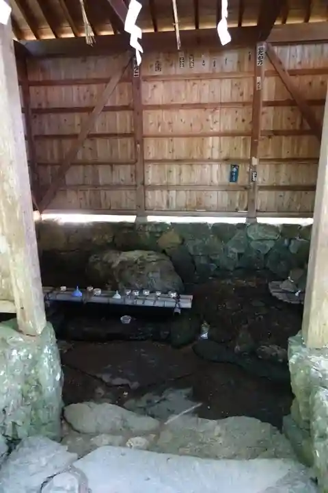 若狭神宮寺の手水舎