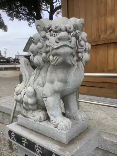 長草天神社の狛犬