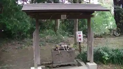 白根神社の手水舎
