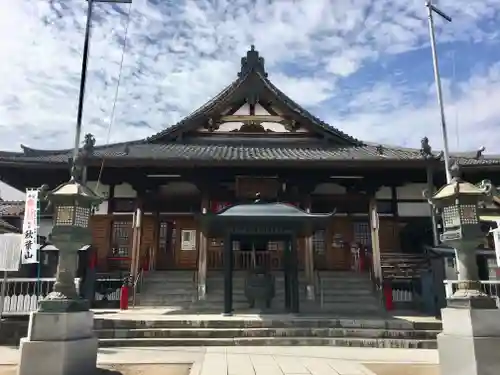 秋葉山圓通寺の本殿・本堂