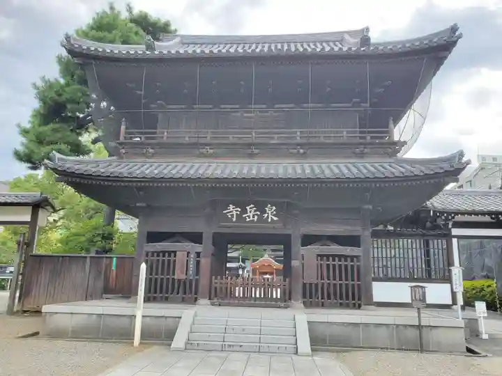 泉岳寺の山門・神門