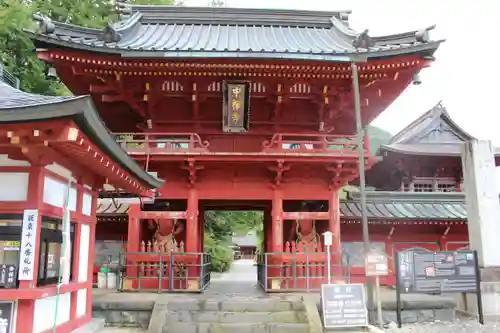 中禅寺の山門