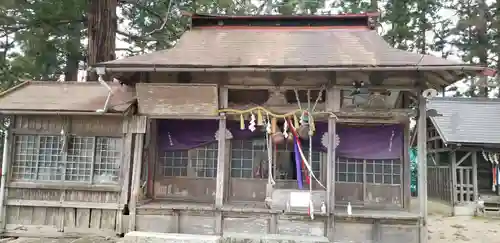 宇那禰神社の本殿