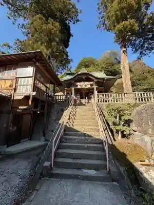 須我神社の{uncategorized: "未分類", other: "その他", undefined: "問題あり", building: "その他建物", grave: "お墓", sacred_gate: "鳥居", guardian: "狛犬", statue: "像", buddha: "仏像", history: "歴史", nature: "自然", garden: "庭園", animal: "動物", pagoda: "塔", temizu: "手水舎", mountain_gate: "山門・神門", sanctuary: "本殿・本堂", subordinate: "末社・摂社", art: "芸術", scenery: "景色", jizo: "地蔵", ema: "絵馬", goshuin: "御朱印", omikuji: "おみくじ", items: "授与品その他", amulet: "お守り", goshuincho: "御朱印帳", eats: "食事", festival: "お祭り", votive_dance: "神楽", shichigosan: "七五三参", wedding: "結婚式", experience: "体験その他", initially: "初詣", around: "周辺", anti_infection: "感染症対策"}