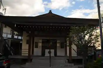 神楽坂安養寺の本殿・本堂