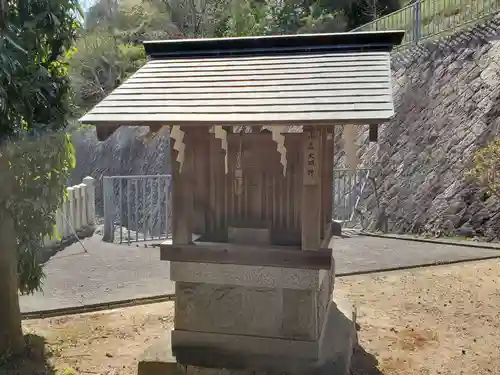 日下部天満神社の末社・摂社