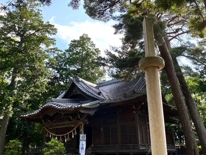 岩崎神社の本殿・本堂