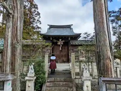 稲荷神社（日野町）の本殿・本堂