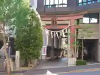 築土神社の鳥居