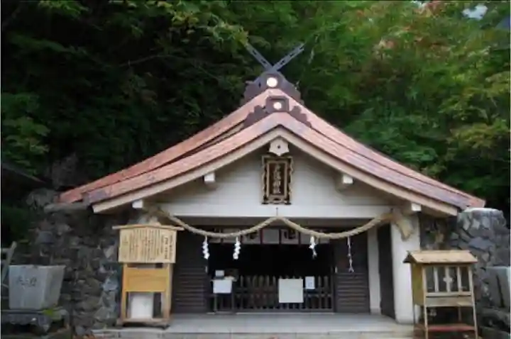 戸隠神社奥社の本殿・本堂