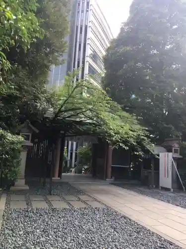 東京大神宮の山門・神門