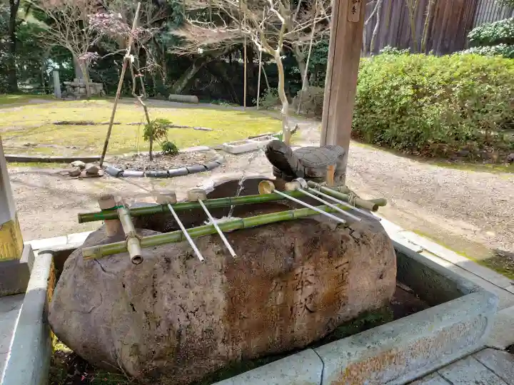 常宮神社の{uncategorized: "未分類", other: "その他", undefined: "問題あり", building: "その他建物", grave: "お墓", sacred_gate: "鳥居", guardian: "狛犬", statue: "像", buddha: "仏像", history: "歴史", nature: "自然", garden: "庭園", animal: "動物", pagoda: "塔", temizu: "手水舎", mountain_gate: "山門・神門", sanctuary: "本殿・本堂", subordinate: "末社・摂社", art: "芸術", scenery: "景色", jizo: "地蔵", ema: "絵馬", goshuin: "御朱印", omikuji: "おみくじ", items: "授与品その他", amulet: "お守り", goshuincho: "御朱印帳", eats: "食事", festival: "お祭り", votive_dance: "神楽", shichigosan: "七五三参", wedding: "結婚式", experience: "体験その他", initially: "初詣", around: "周辺", anti_infection: "感染症対策"}