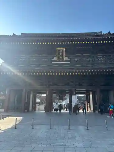 川崎大師（平間寺）の{uncategorized: "未分類", other: "その他", undefined: "問題あり", building: "その他建物", grave: "お墓", sacred_gate: "鳥居", guardian: "狛犬", statue: "像", buddha: "仏像", history: "歴史", nature: "自然", garden: "庭園", animal: "動物", pagoda: "塔", temizu: "手水舎", mountain_gate: "山門・神門", sanctuary: "本殿・本堂", subordinate: "末社・摂社", art: "芸術", scenery: "景色", jizo: "地蔵", ema: "絵馬", goshuin: "御朱印", omikuji: "おみくじ", items: "授与品その他", amulet: "お守り", goshuincho: "御朱印帳", eats: "食事", festival: "お祭り", votive_dance: "神楽", shichigosan: "七五三参", wedding: "結婚式", experience: "体験その他", initially: "初詣", around: "周辺", anti_infection: "感染症対策"}