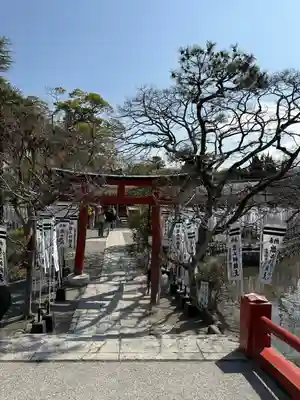 鶴岡八幡宮の末社・摂社