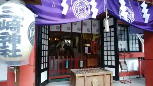 三崎稲荷神社の本殿・本堂