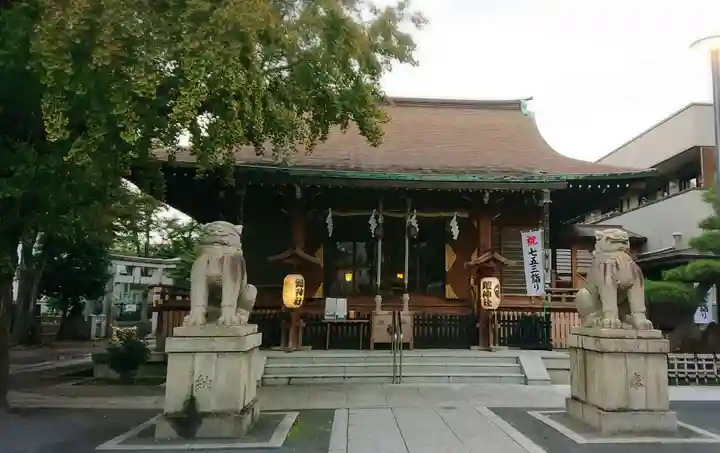 鎧神社の本殿・本堂
