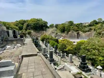 浄土寺の{uncategorized: "未分類", other: "その他", undefined: "問題あり", building: "その他建物", grave: "お墓", sacred_gate: "鳥居", guardian: "狛犬", statue: "像", buddha: "仏像", history: "歴史", nature: "自然", garden: "庭園", animal: "動物", pagoda: "塔", temizu: "手水舎", mountain_gate: "山門・神門", sanctuary: "本殿・本堂", subordinate: "末社・摂社", art: "芸術", scenery: "景色", jizo: "地蔵", ema: "絵馬", goshuin: "御朱印", omikuji: "おみくじ", items: "授与品その他", amulet: "お守り", goshuincho: "御朱印帳", eats: "食事", festival: "お祭り", votive_dance: "神楽", shichigosan: "七五三参", wedding: "結婚式", experience: "体験その他", initially: "初詣", around: "周辺", anti_infection: "感染症対策"}