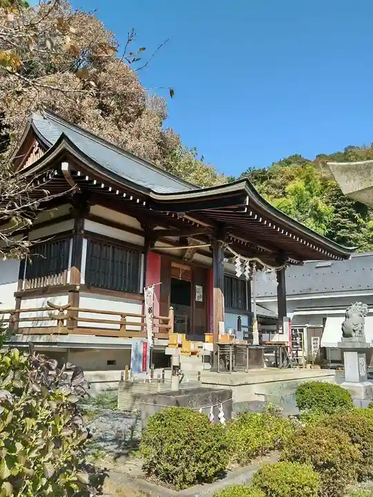 白山神社の本殿・本堂