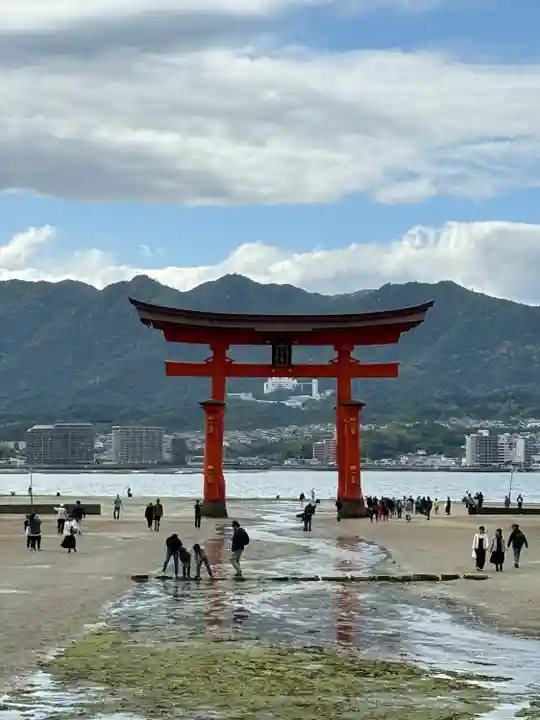 厳島神社(広島県)
