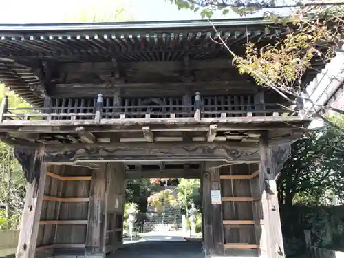 大山寺の山門