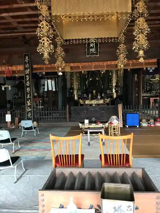 専長寺の本殿・本堂