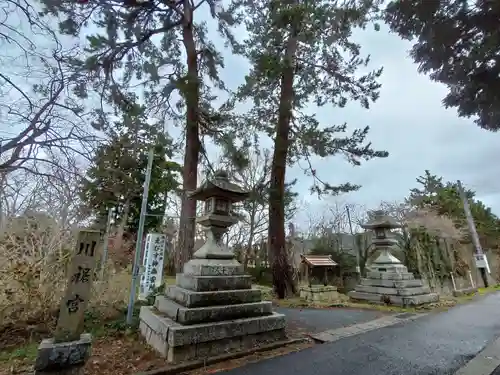 唐﨑神社の建物その他