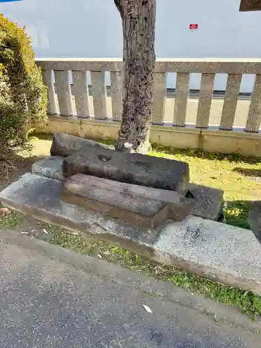 大島八幡神社の{uncategorized: "未分類", other: "その他", undefined: "問題あり", building: "その他建物", grave: "お墓", sacred_gate: "鳥居", guardian: "狛犬", statue: "像", buddha: "仏像", history: "歴史", nature: "自然", garden: "庭園", animal: "動物", pagoda: "塔", temizu: "手水舎", mountain_gate: "山門・神門", sanctuary: "本殿・本堂", subordinate: "末社・摂社", art: "芸術", scenery: "景色", jizo: "地蔵", ema: "絵馬", goshuin: "御朱印", omikuji: "おみくじ", items: "授与品その他", amulet: "お守り", goshuincho: "御朱印帳", eats: "食事", festival: "お祭り", votive_dance: "神楽", shichigosan: "七五三参", wedding: "結婚式", experience: "体験その他", initially: "初詣", around: "周辺", anti_infection: "感染症対策"}