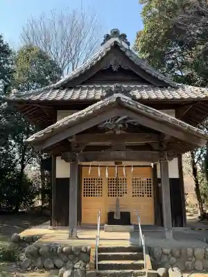 春日神社の{uncategorized: "未分類", other: "その他", undefined: "問題あり", building: "その他建物", grave: "お墓", sacred_gate: "鳥居", guardian: "狛犬", statue: "像", buddha: "仏像", history: "歴史", nature: "自然", garden: "庭園", animal: "動物", pagoda: "塔", temizu: "手水舎", mountain_gate: "山門・神門", sanctuary: "本殿・本堂", subordinate: "末社・摂社", art: "芸術", scenery: "景色", jizo: "地蔵", ema: "絵馬", goshuin: "御朱印", omikuji: "おみくじ", items: "授与品その他", amulet: "お守り", goshuincho: "御朱印帳", eats: "食事", festival: "お祭り", votive_dance: "神楽", shichigosan: "七五三参", wedding: "結婚式", experience: "体験その他", initially: "初詣", around: "周辺", anti_infection: "感染症対策"}